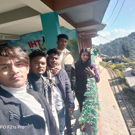 Pathi Bunkers Hostel Darjeeling  Ngoại thất bức ảnh