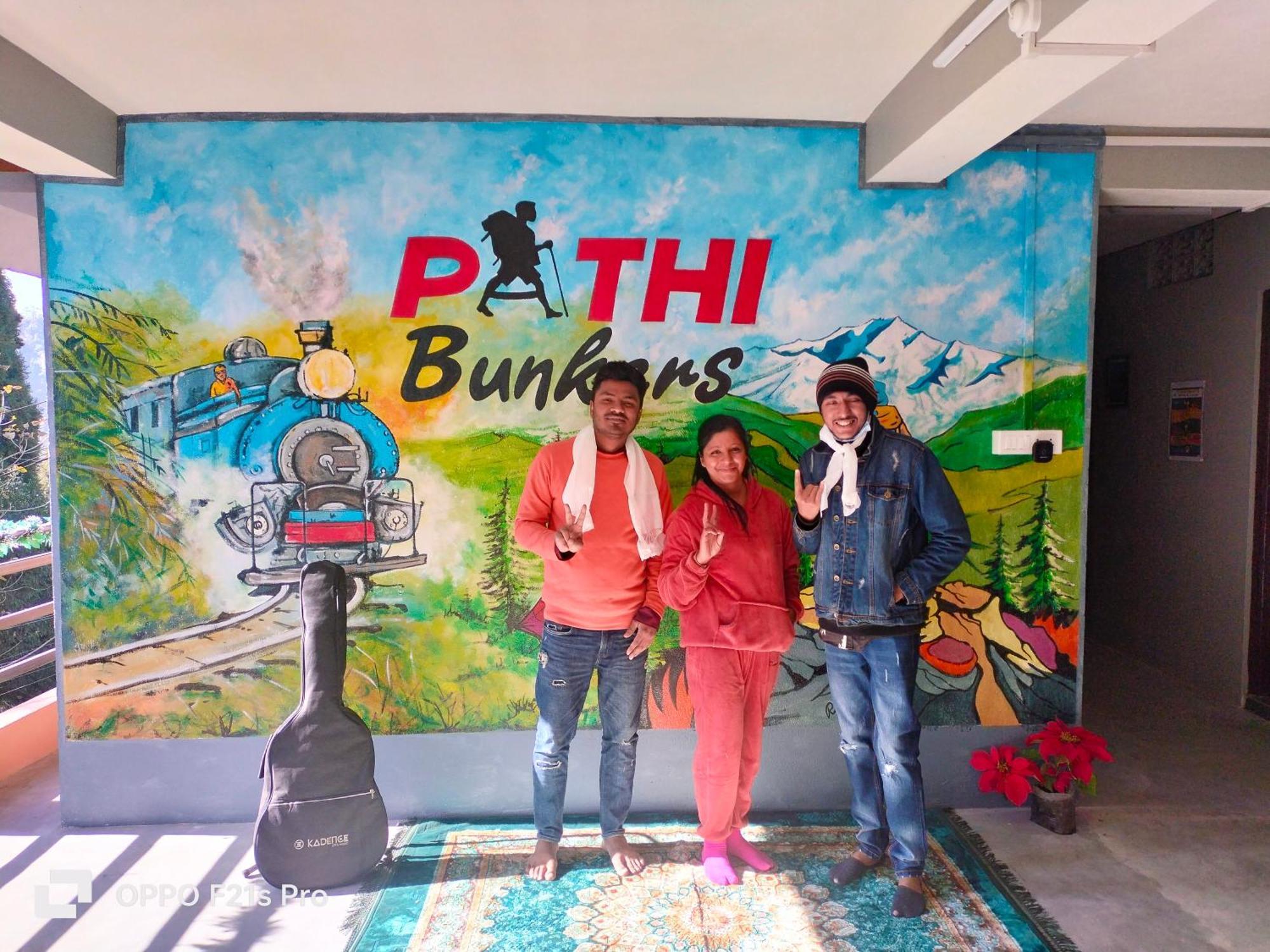 Pathi Bunkers Hostel Darjeeling  Ngoại thất bức ảnh
