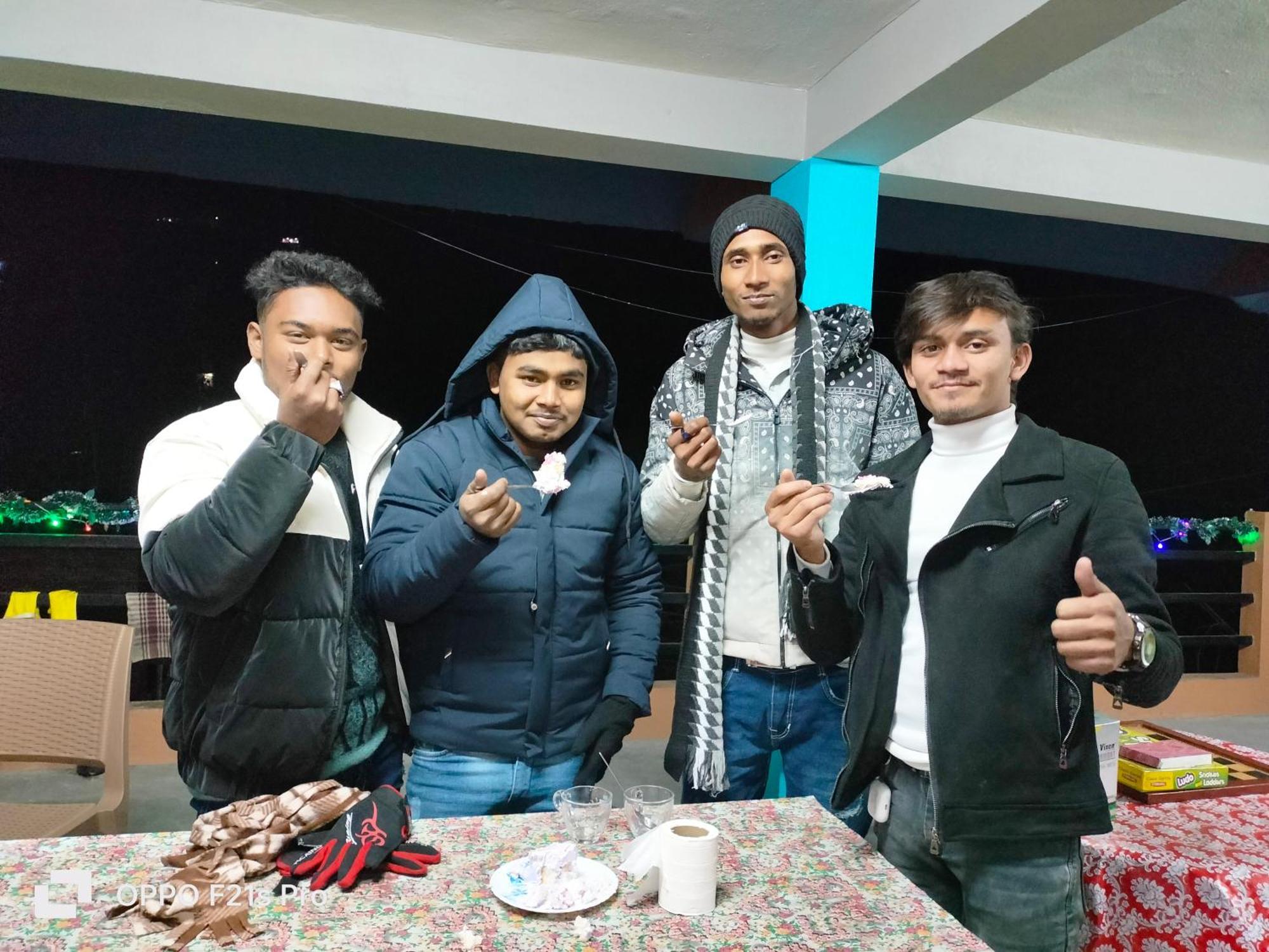 Pathi Bunkers Hostel Darjeeling  Ngoại thất bức ảnh