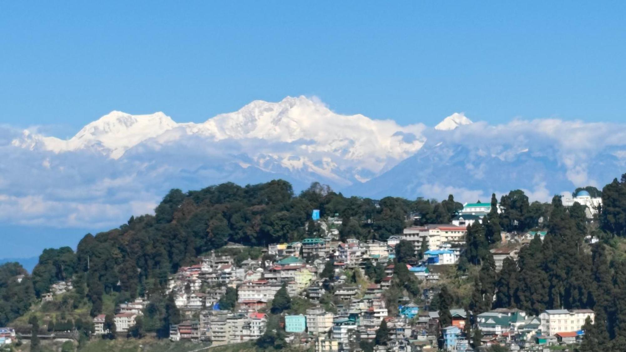 Pathi Bunkers Hostel Darjeeling  Ngoại thất bức ảnh