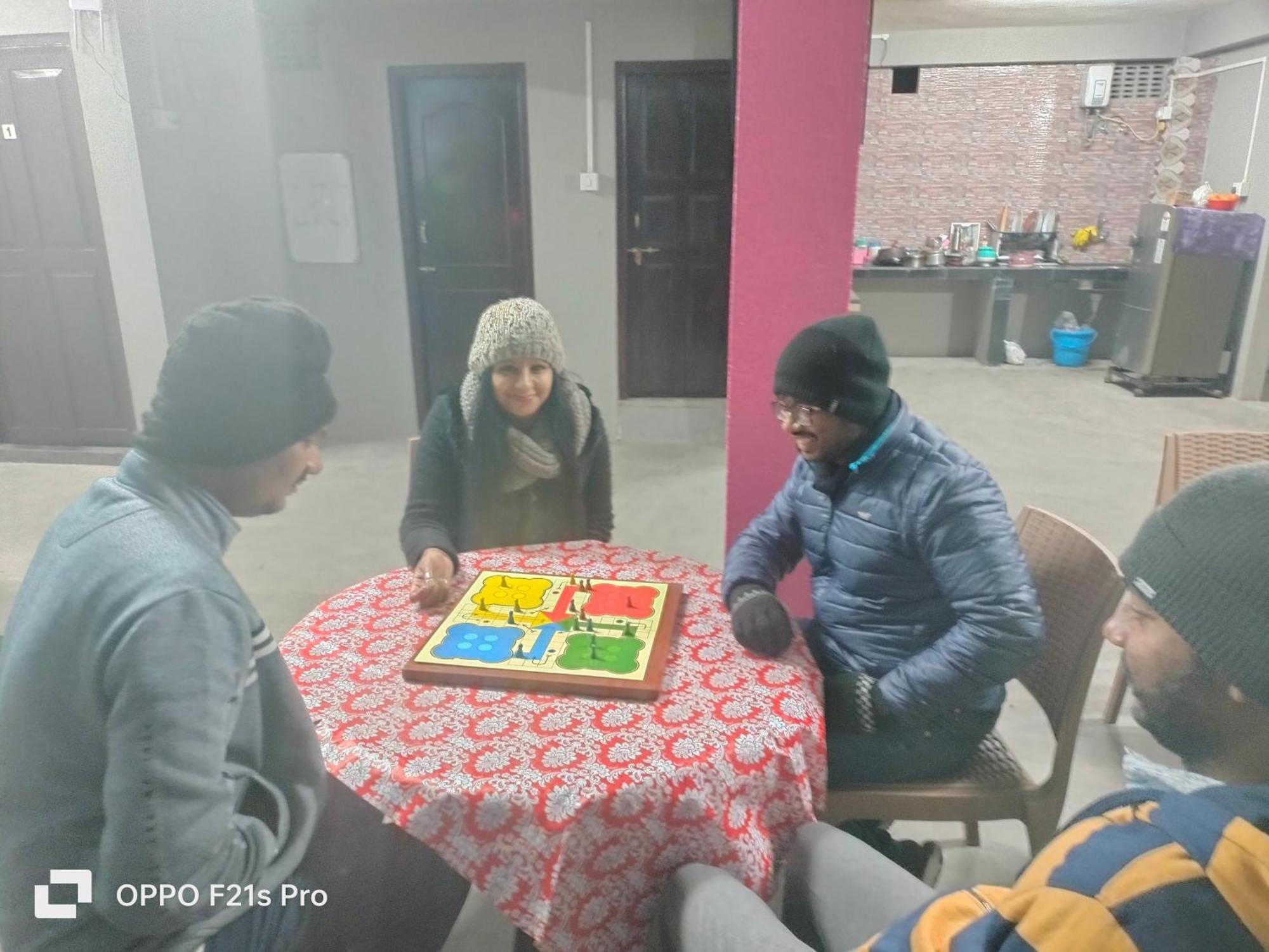 Pathi Bunkers Hostel Darjeeling  Ngoại thất bức ảnh